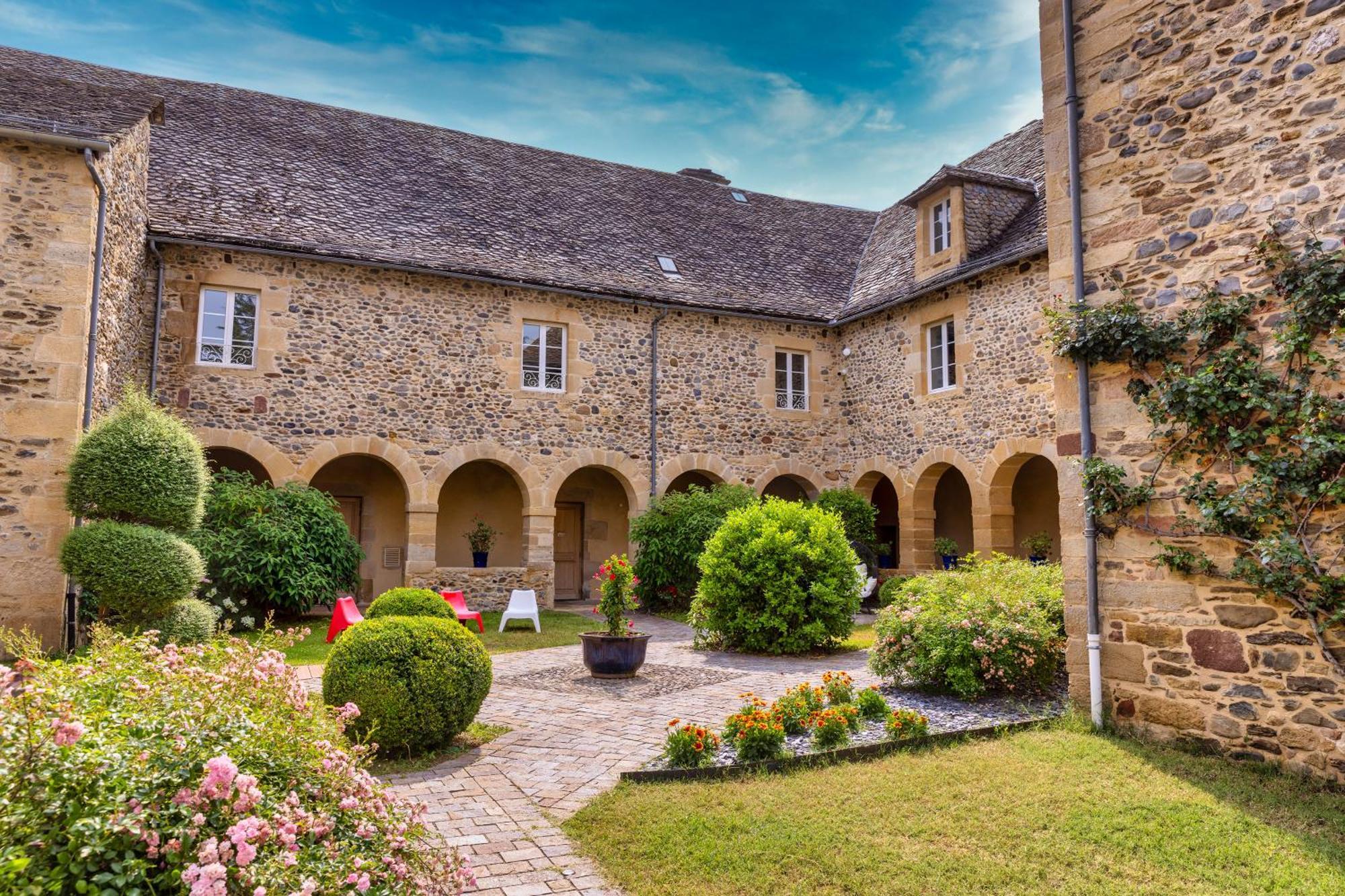 Chateau De La Falque, The Originals Relais Saint-Geniez-dʼOlt エクステリア 写真